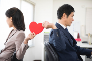 男も寓話にふさわしい感じで、主人の本っぽさが少ないのです。